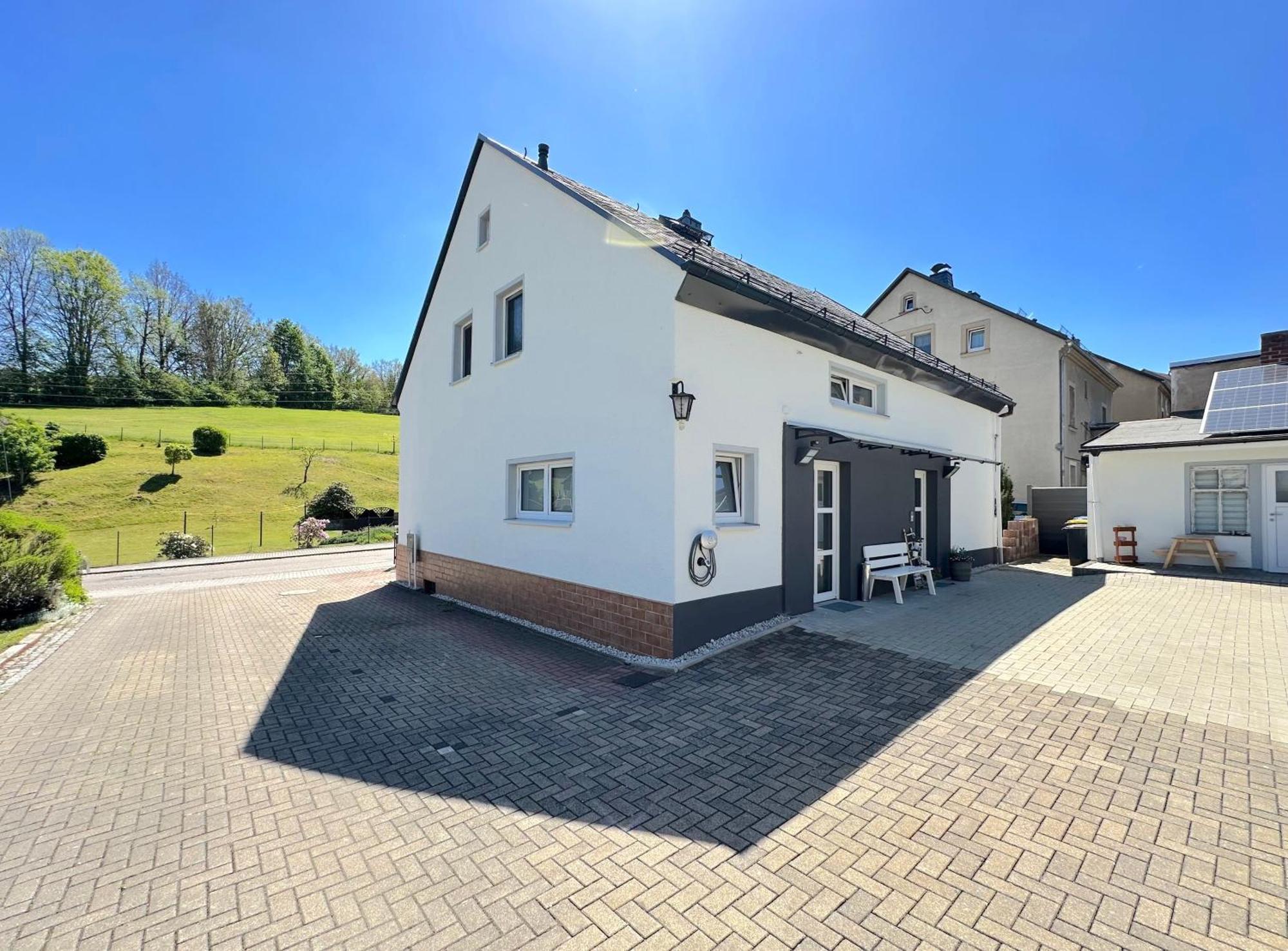 Luxurioese Ferienwohnung In Chemnitz - Apartment B28 Fuer 2 Plus 2 Gaeste Buitenkant foto